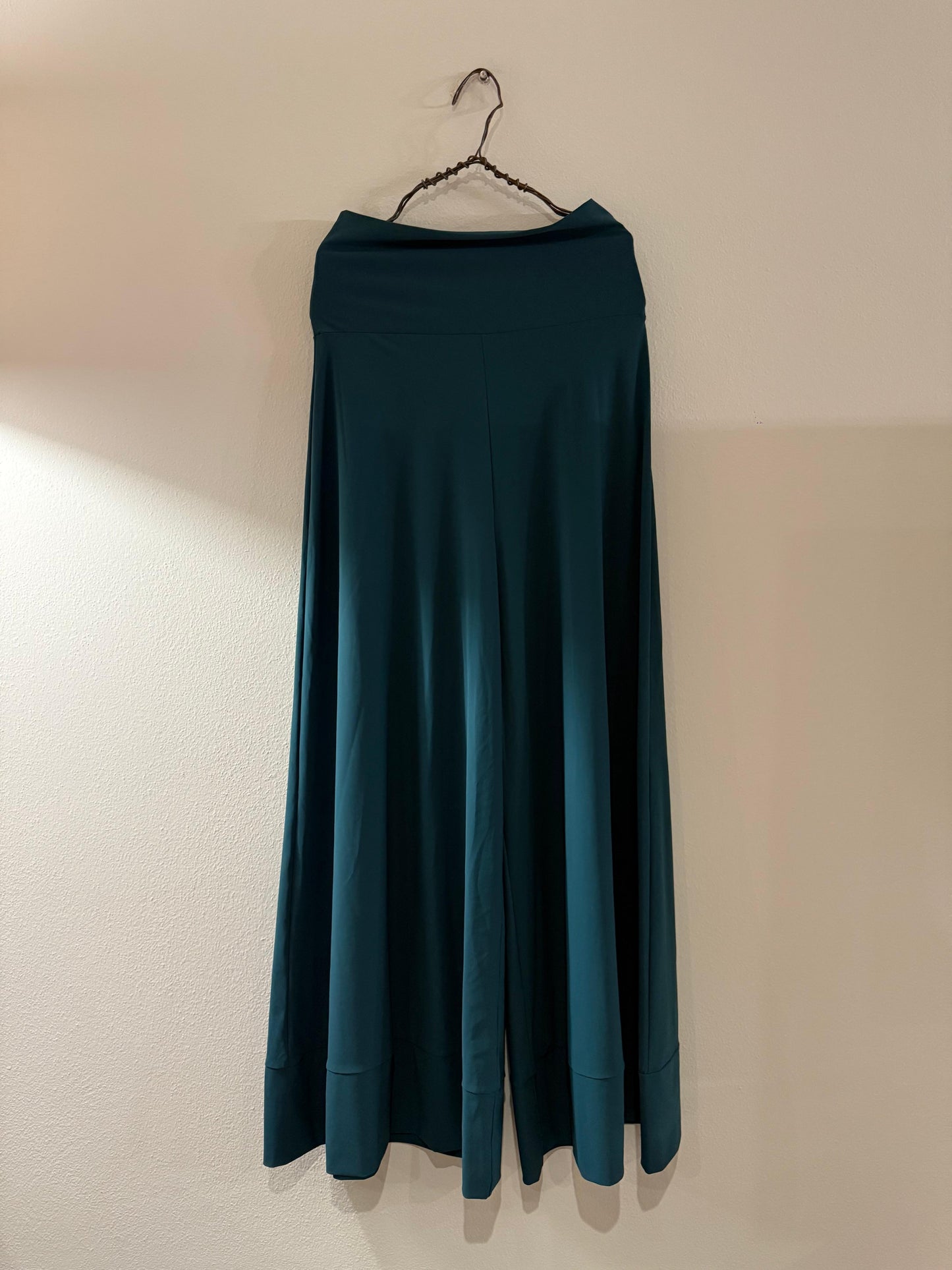 Pantalone Tea